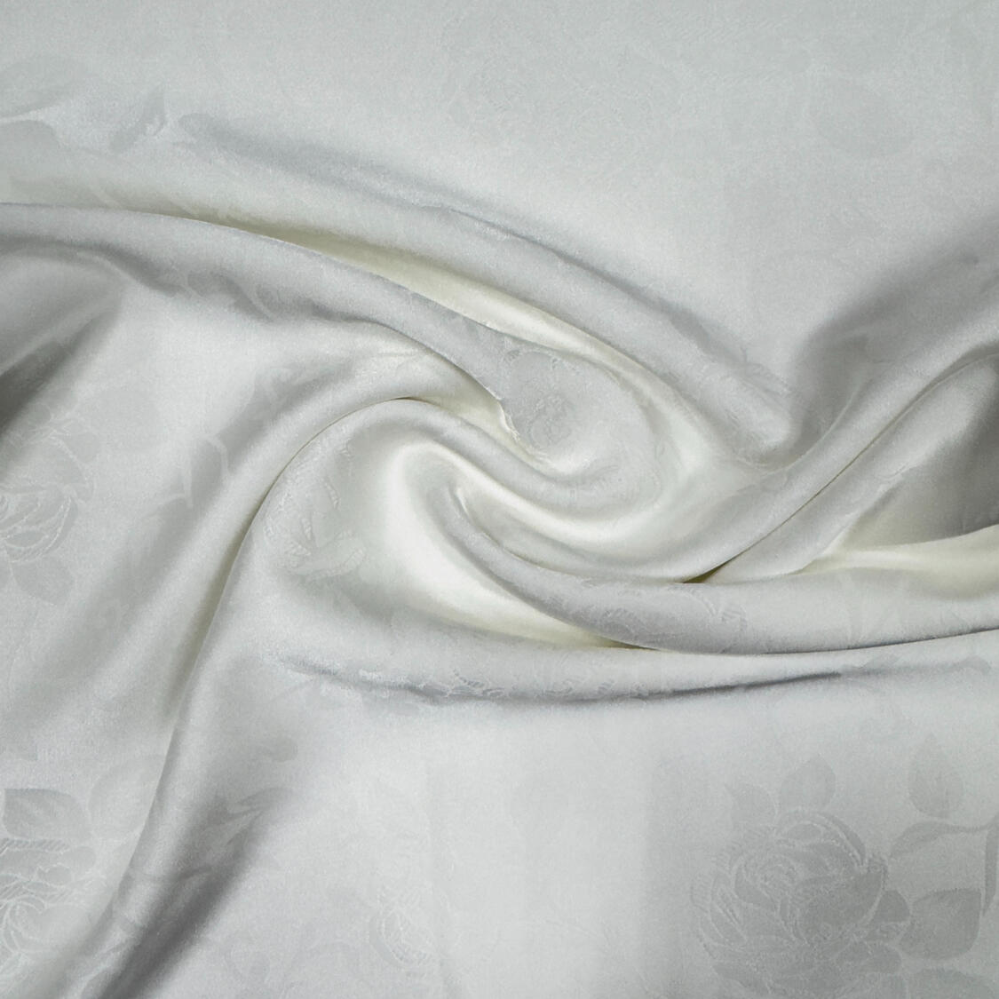 Armani jacquard 97%polyester 3%spx (95GSM)