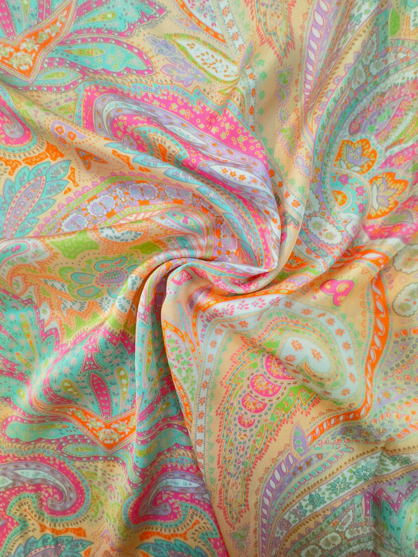 100% polyester (87GSM)